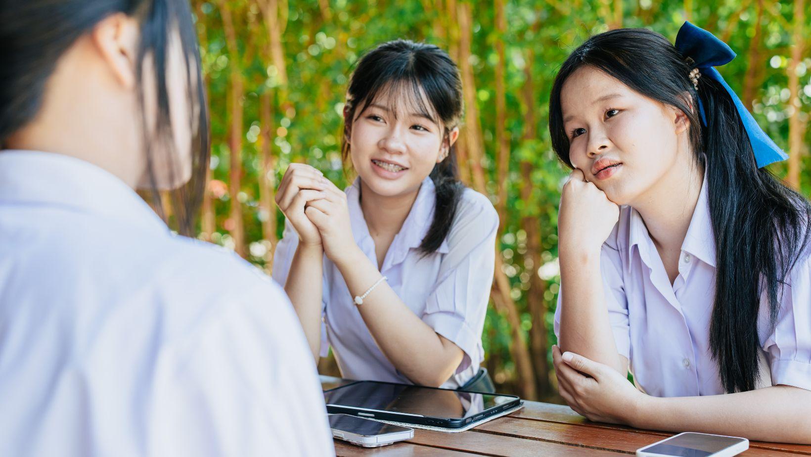 college admissions consultant, admissions consulting services, how become college consultant, student admissions advisor, college application help, university admissions expert, college essay coaching, college counselor training, college admission guidance, admissions consulting beginners